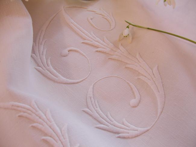 Lovely heavy linen sheet with huge acanthus leaves monogram BP