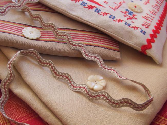 Très gracieux  ruban croquet en lin naturel épis blanc et rouge médoc(10mm)