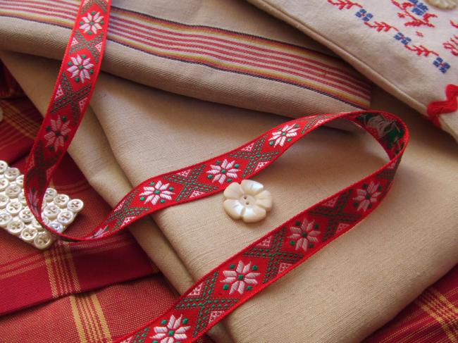 Gracieux ruban rouge en coton tissé de fleurs blanche et verte(15mm)