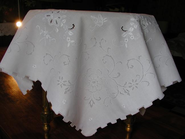 Gorgeous little tablecloth with whitework and openwork, roses and butterflies