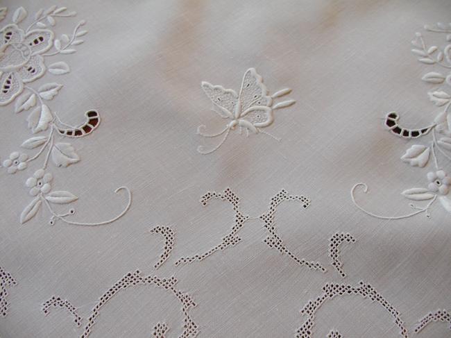 Gorgeous little tablecloth with whitework and openwork, roses and butterflies