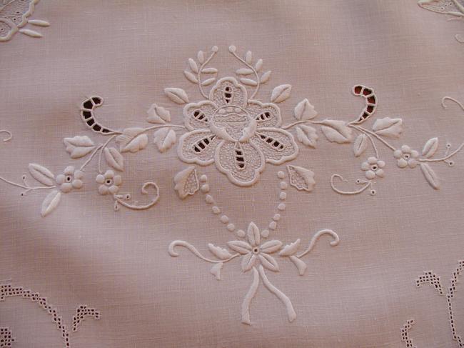 Gorgeous little tablecloth with whitework and openwork, roses and butterflies