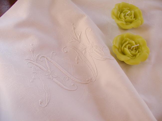 Romantic duvet cover in damask with stylish christmas tree pattern
