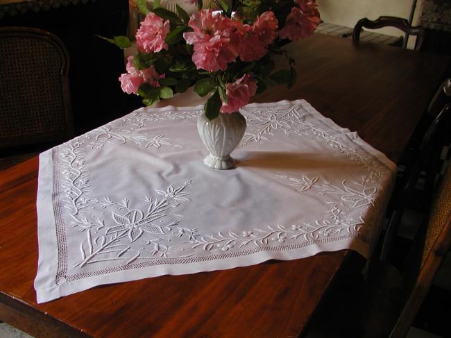 Stunning white embroidered tablecloth in bastiste of linen