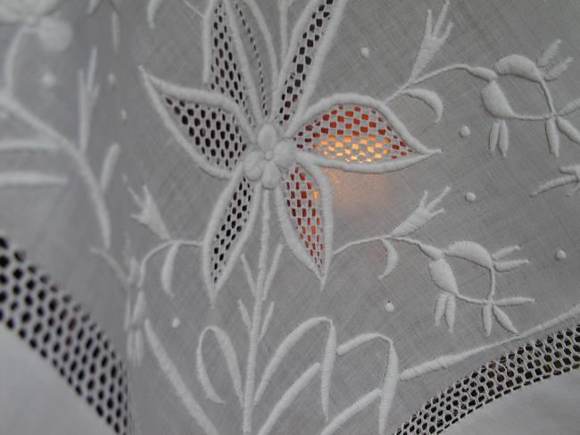 Stunning white embroidered tablecloth in bastiste of linen