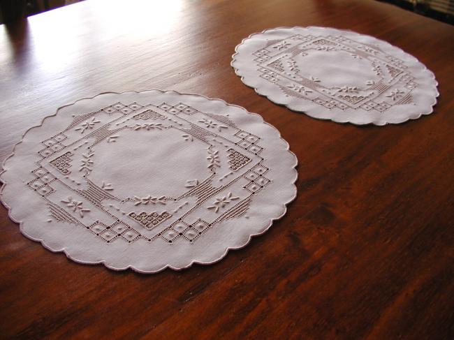 Superb pair of 2 round doilies with Madeira embroidery