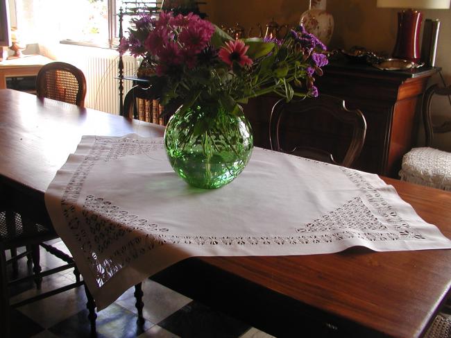 Lovely drawn thread works tablecloth with Teneriffe embroidery