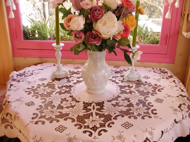 Exceptional  Madeira tablecloth with hand embroidered stylish flowers