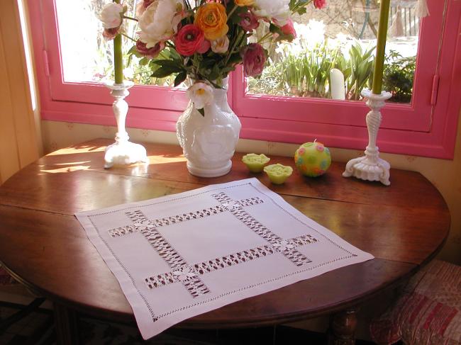 Wonderful Tenerife drawn thread table centre