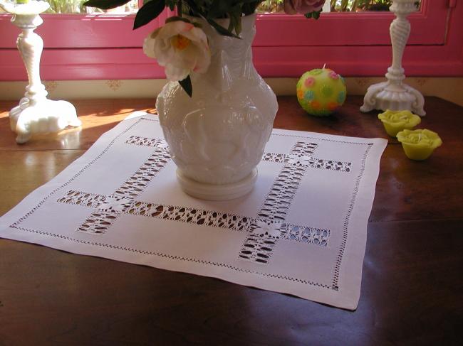 Wonderful Tenerife drawn thread table centre