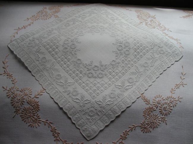 Incredible embroidered handkerchief,  real master piece !