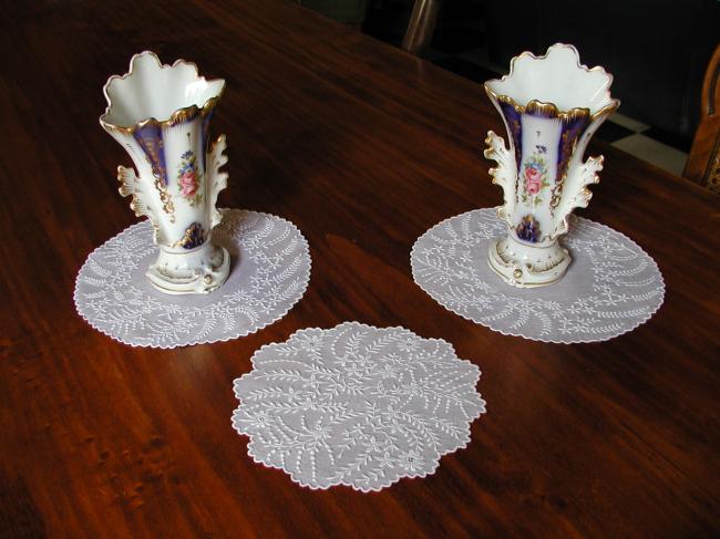 Gorgeous set of 3 doilies with lots of embroideries