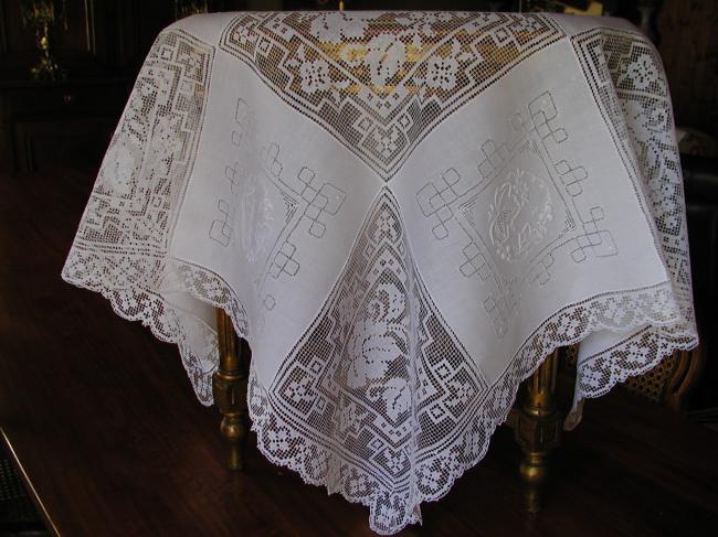 Gorgeous tablecloth with inserts of filet lace and whitework