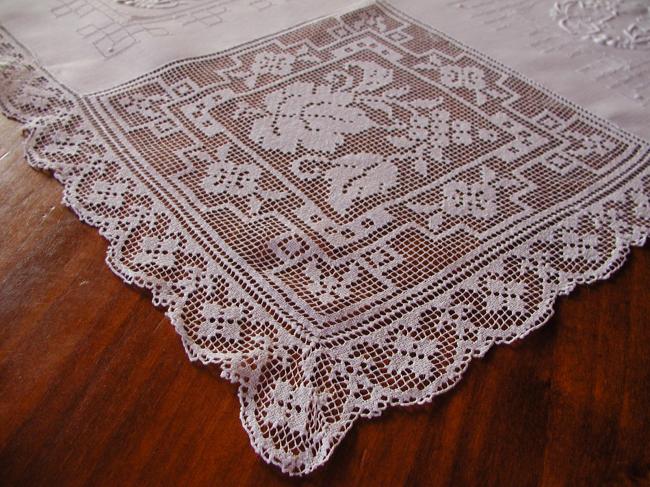 Gorgeous tablecloth with inserts of filet lace and whitework