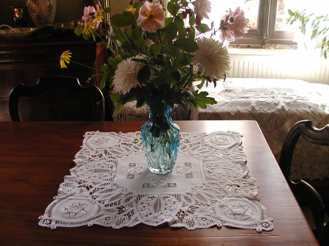 Splendeur de centre de table en dentelle de Battenbourg,broderie Ténériffe 1890