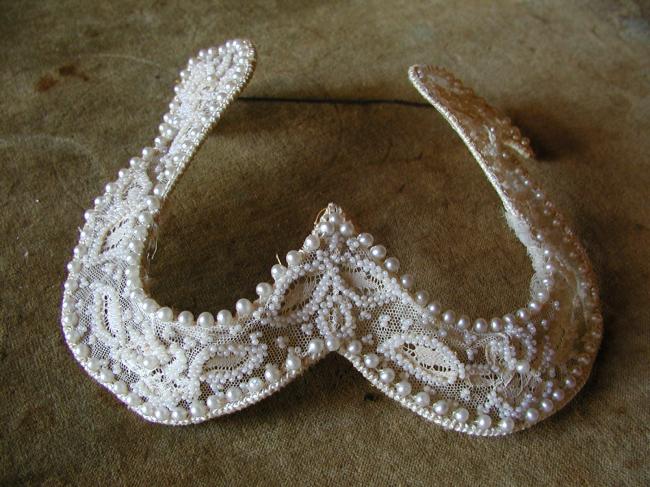 Lovely tiara with glass pearls on Valenciennes lace 1900