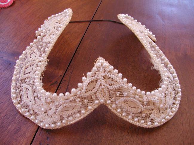 Lovely tiara with glass pearls on Valenciennes lace 1900