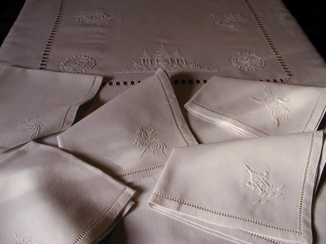 Wonderful huge Indo-China embroidered tablecloth with 10 serviettes