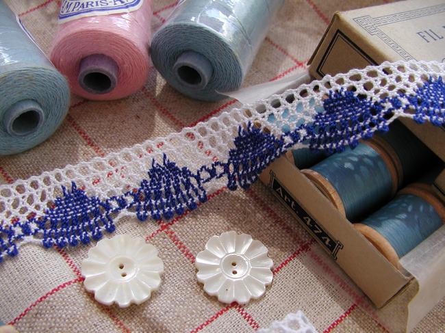 Charmante dentelle bicolore bleu & blanc en coton à feston en 23mm
