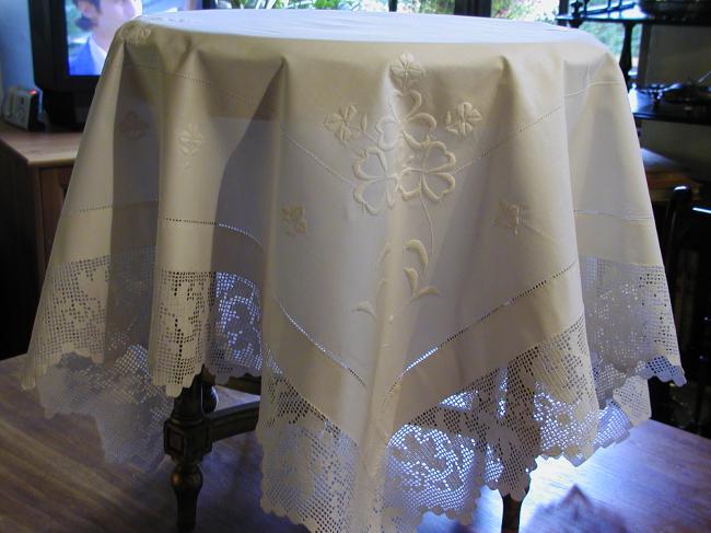 Charming tablecloth with clover embroidered and crochet edging. Circa 1900