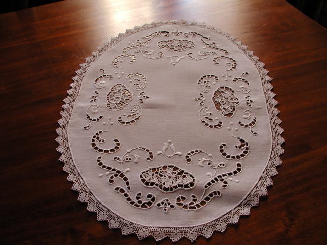 Gorgeous oval table centre with filet, Milan and Richelieu embroidery