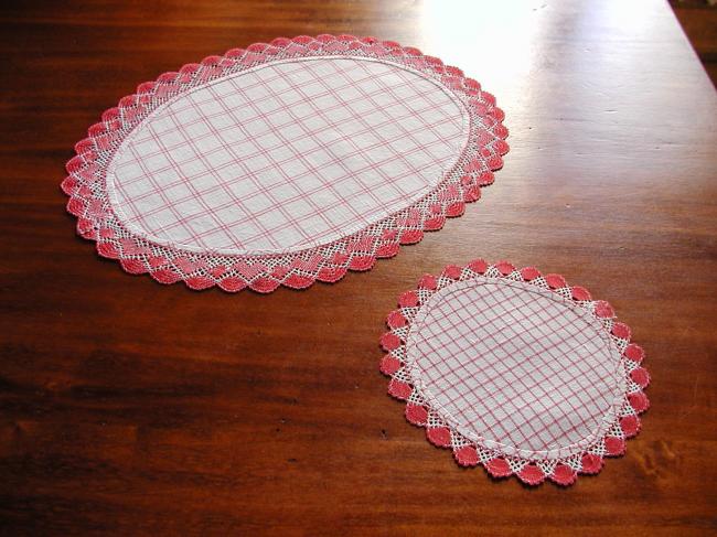 Two so sweet red and écru doilies
