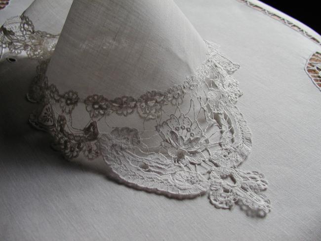 Such a beauty for this Princess lace and inserts of net handkerchief 1880