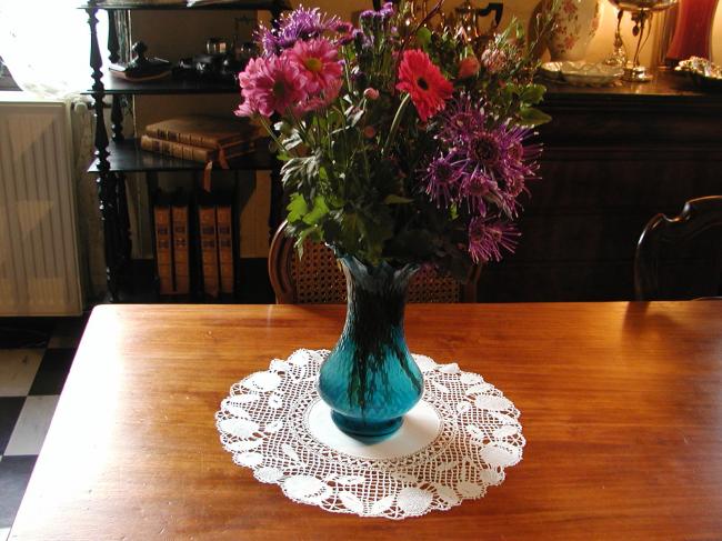 Gorgeous bobbin lace table centre with fruits