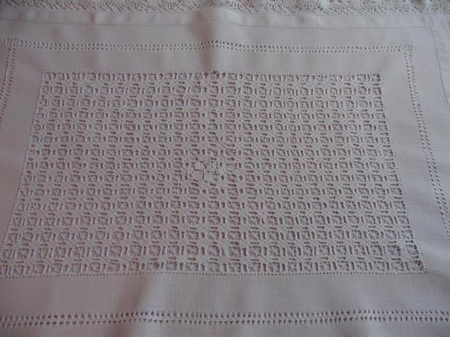 Wonderful drawn thread work trolley mat with very fine Cluny lace
