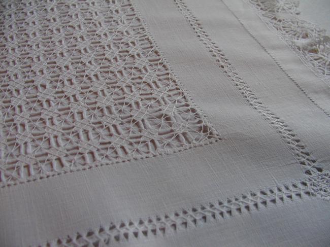 Wonderful drawn thread work trolley mat with very fine Cluny lace