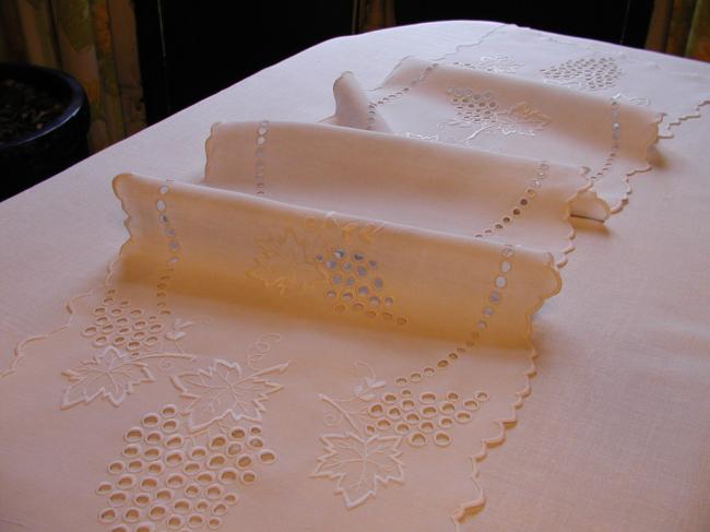 Wonderful set of table runner and centre with grapes and leaves of vine