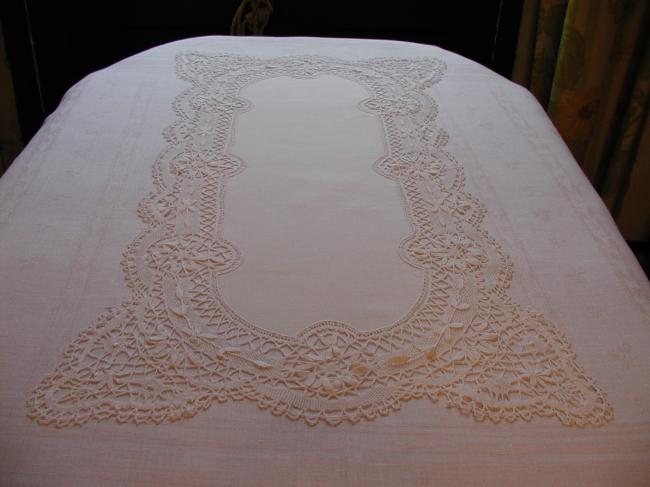 So lovely table runner with lavish Cluny lace