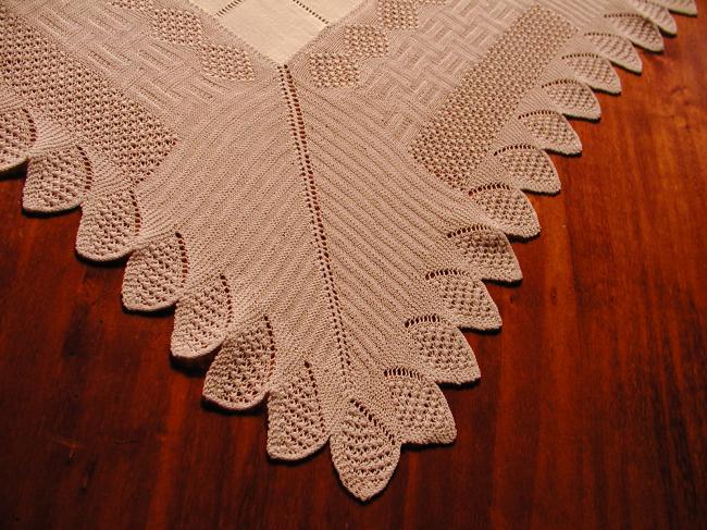 Wonderful knitted lace and drwn thread works table centre 1900