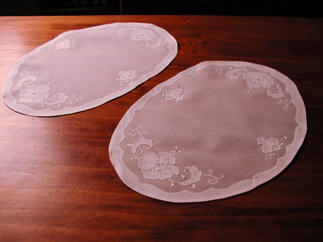 2 lovely table mats in organdi with appliqués of embroidery