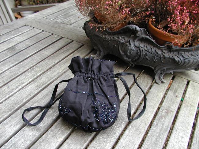 Lovely purse bourse in black silk with beaded & embroidered butterflies Nap.III