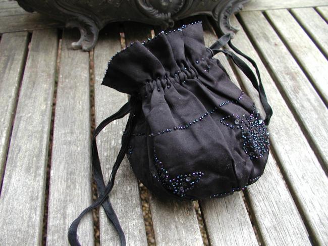 Lovely purse bourse in black silk with beaded & embroidered butterflies Nap.III