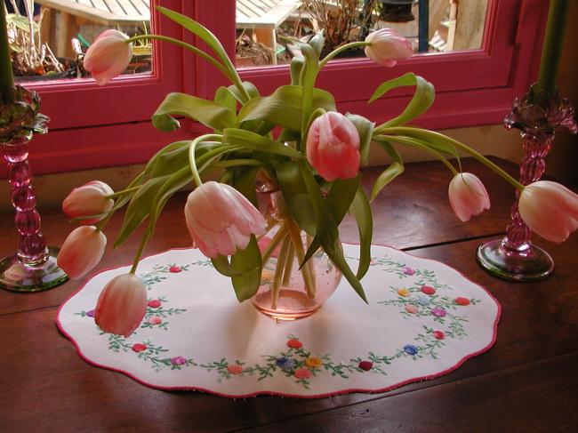 So charming oval table centre with embroidered roses