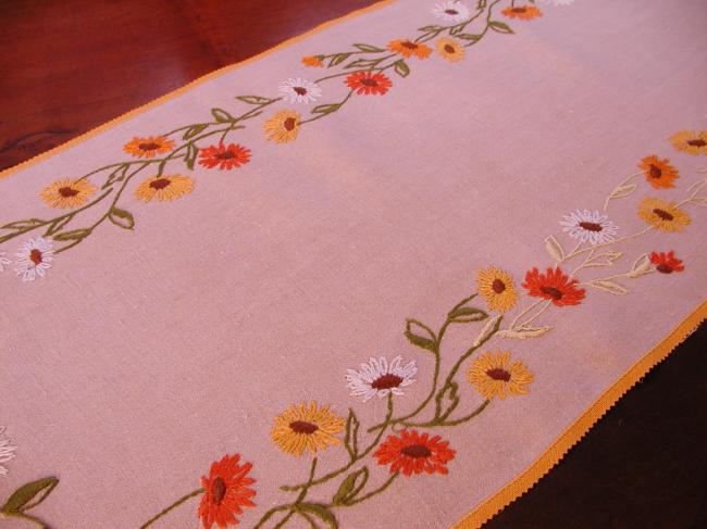 Lovely  embroiderd  fall daisies table runner