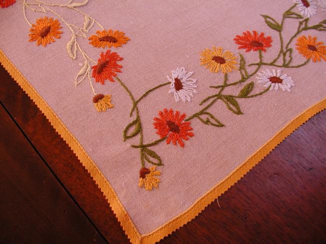Lovely  embroiderd  fall daisies table runner