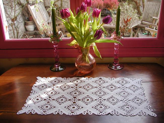 Very original irish guipure lace table runner