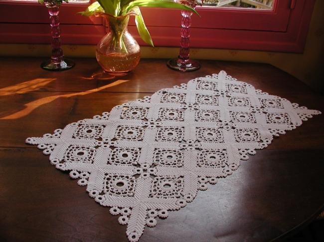 Very original irish guipure lace table runner