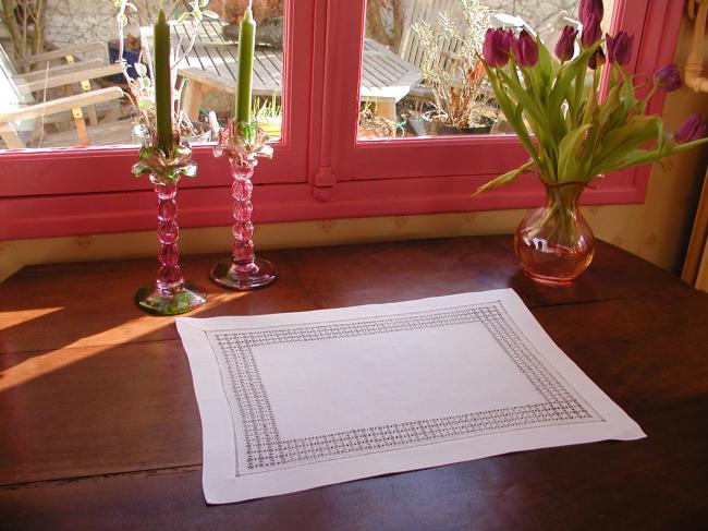 Superb rectangular table centre with large river of drawn thread