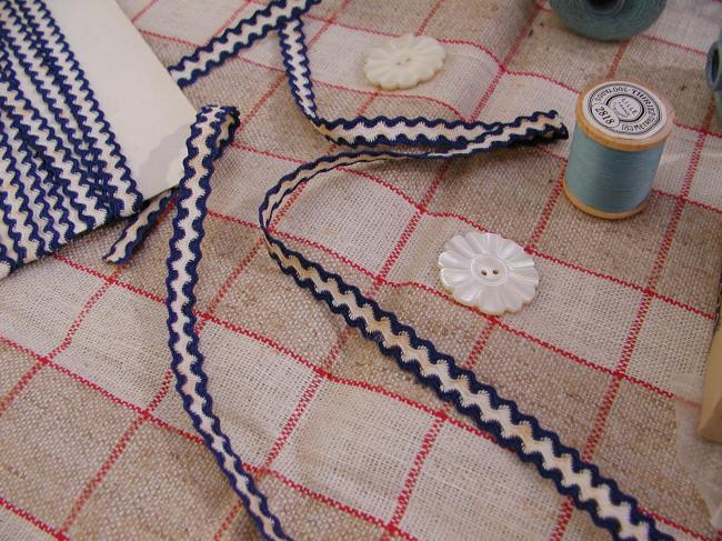 Très gracieux  ancien ruban serpentine de couleur blanc et bleu marine 9mm