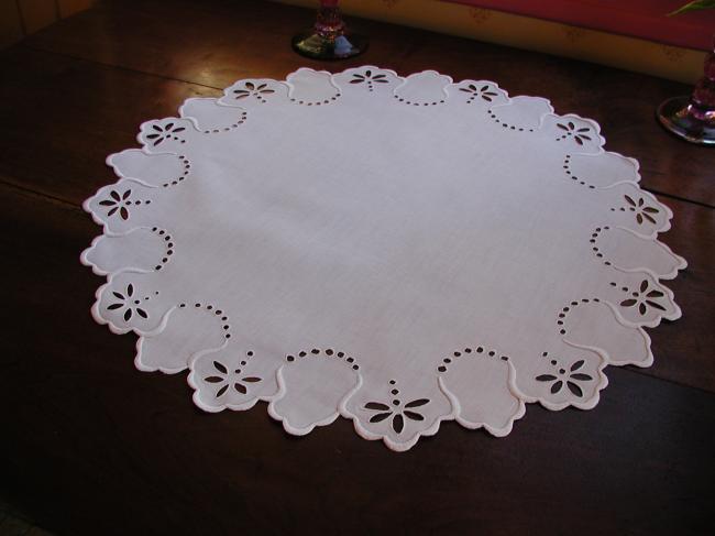 Marvellous round table centre with Richelieu embroidery