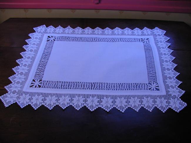 Spectacular drawn thread works and crochet lace rectangular table centre