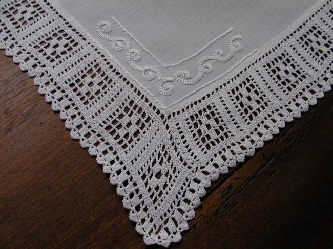 Lovely tray mat with white works and crochet lace edging 1900