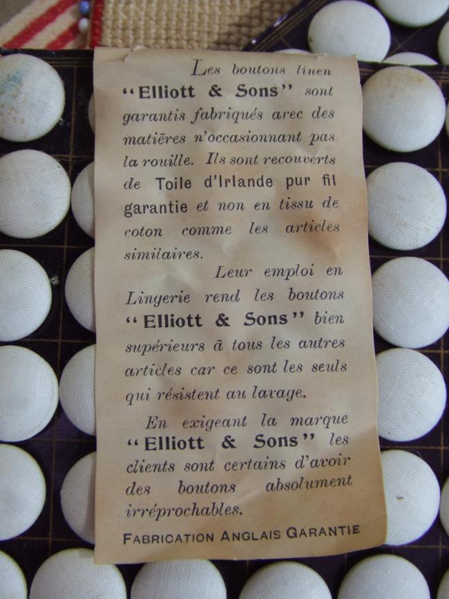 Carte de 36  boutons 'bombés' en pur fil de lin blanc, Elliott & Sons, 15mm