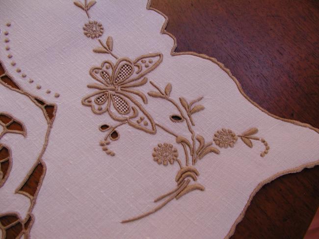 Breathtaking Madeira Table runner 1930