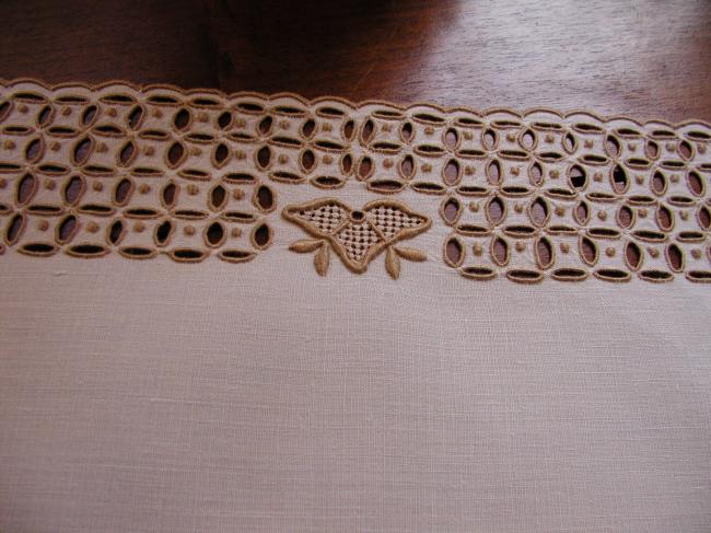 Such a lovely embroidered Madeira  rectangular table centre