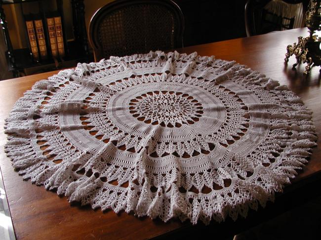 Lovely and very large round table centre in crochet lace